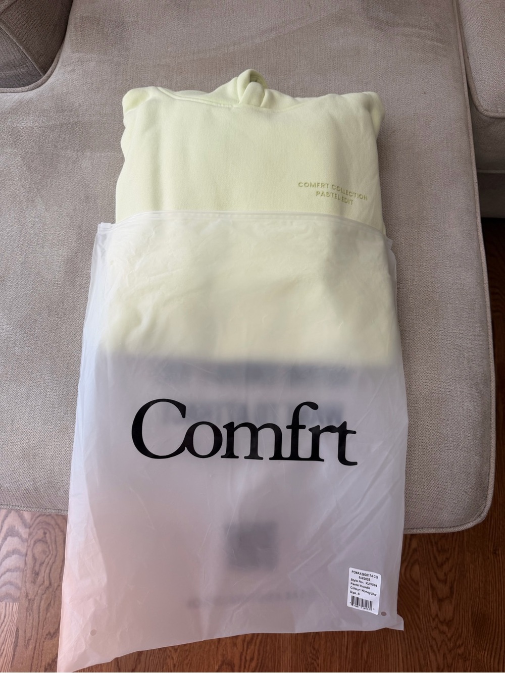 NWT Comfrt Pastel hoodie - Honeydew size S